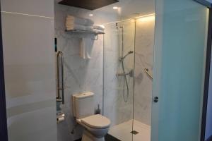 Double Room with Terrace room in Hotel Alda Estación Ourense
