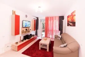 Red Apartment - 布加勒斯特