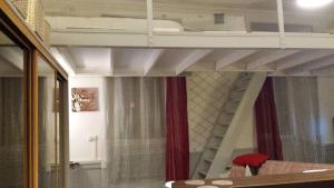 Appartements coquet studio en mezzanine a louer pour 2 personnes maxi residant en FRANCE : photos des chambres