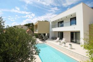 Villa Olive Grove 