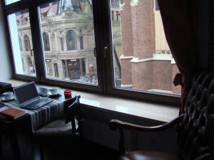Deluxe Studio with City View room in St. Dorothys hostel - apartments