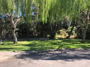 Pleasurelea Tourist Resort & Caravan Park