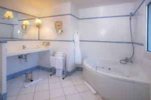 Hotels Best Western Plus Hostellerie Du Vallon : photos des chambres