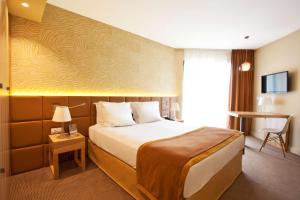 Hotels Best Western Hotel Le Paradou Avignon Sud. : photos des chambres