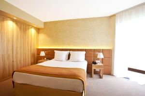 Hotels Best Western Hotel Le Paradou Avignon Sud. : photos des chambres