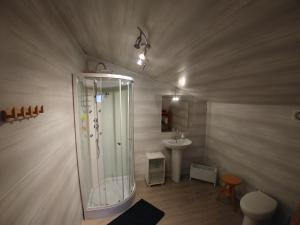 B&B / Chambres d'hotes Chambres d'hotes Manoir Le Cristal Futuroscope , - 30 Pct sur les entrees du parc ! : photos des chambres