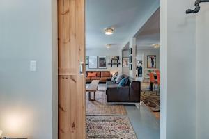 Monument Garden SWEET