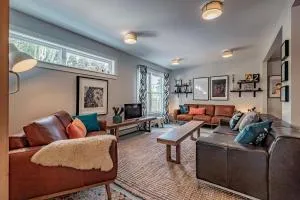 Monument Garden SWEET - East End Monument Garden SWEET - East End