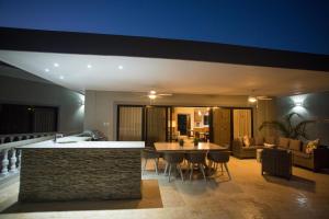 883 Residencial Casa Linda