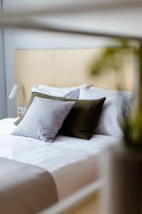 Ermou str. Elegant Apartments by UPSTREET