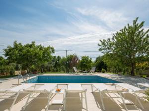 Exquisite Villa in Stani ovi with Swimming Pool