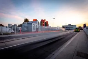 Adams Hotel - Semécourt