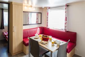 Campings Camping La Plage Argeles : photos des chambres