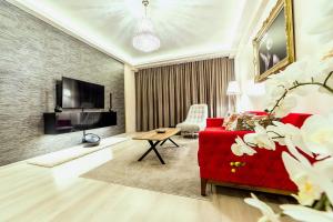 Apartment Chic by Landev