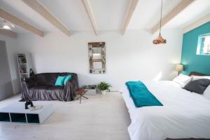 Selkie - Two Restful Studio Apartments near Noordhoek Beach & Restaurants