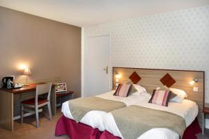 Hotels Logis Hotel Au Site Normand : photos des chambres