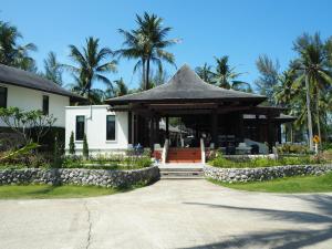 Khaolak Blue Lagoon Resort - SHA Extra Plus