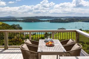 36 Vintage Ln, Waiheke Island, 1971, New Zealand.