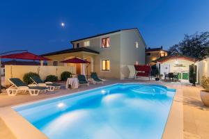4 star Коттедж Villa Monique Воднян Хорватiя