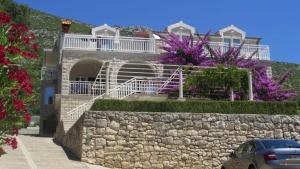 Studio Apartment in Orebic with Sea View, Balcony, Air Conditioning, Wi-Fi (4202-4)