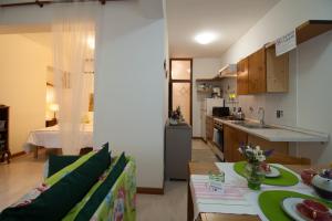 Guest Host - Lovely Apartment Near Venice