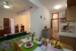 Guest Host - Lovely Apartment Near Venice