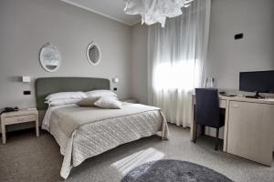 Rouge Hotel International