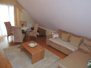 Roselio Sky Residence