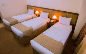 Triple Room room in Al Zahra Hotel