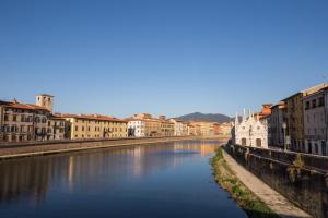 AwesHomeItaly - Lungarno Bellavista Penthouse