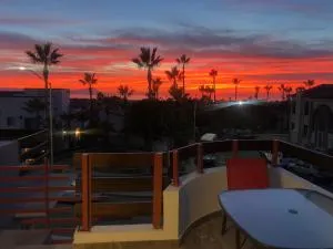 Deluxe Studio Close to Beach - Chapultepec