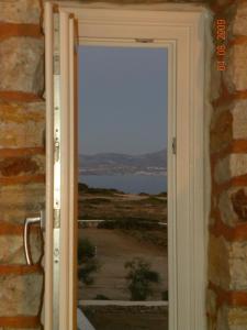 Villa Petradi (150 meters from the sea) Paros Greece