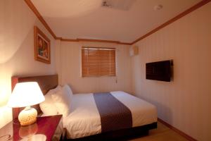 Phòng Deluxe Giường Đôi (Deluxe Double Bed Room)