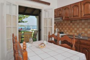 Kalamionas Studios & Apartments Corfu Greece