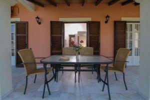 Kalamionas Studios & Apartments Corfu Greece