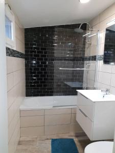 Hotel Victory photo 9