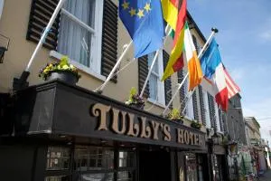 Tully's Hotel - Lisacul