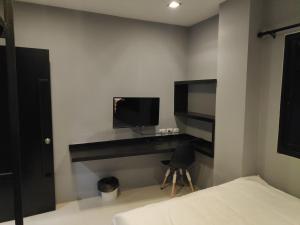 Ratch66 Huai Khwang MRT