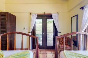 Condo #26 @ Beachside Villas