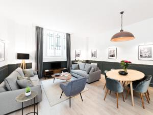 Appartements LivinParis - Luxury 3 Bedrooms Republique I : photos des chambres