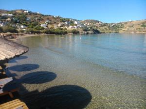 VILA INSPIRATION - ON KINI BEACH Syros Greece