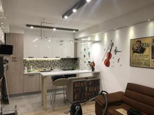 Lovely Apartment 2