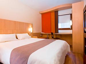 Hotels IBIS Caen Centre : photos des chambres