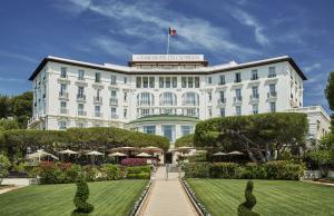 Hotels Grand-Hotel du Cap-Ferrat, A Four Seasons Hotel : Chambre Supérieure Lit King-Size - Pinède