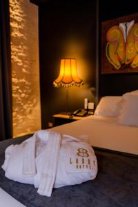 Grand Deluxe room in Hotel Lobby Room Sevilla