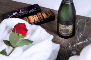 Hôtel du Théâtre by Patrick Hayat