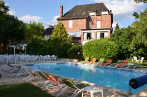 LogisHotels Le Relais du Quercy : photos des chambres