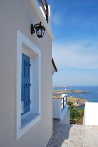 BAY VIEW HOUSE Syros Greece