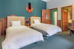 Standard Twin Room room in Selina Cuenca
