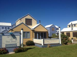 Rayville Boat Houses